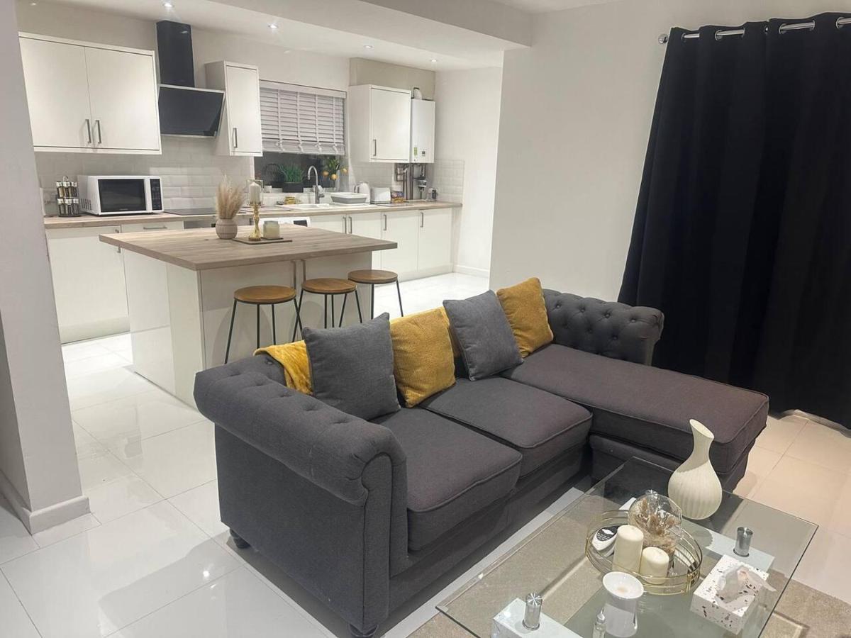 Charming 3-Bed Home Minutes From City Centre 诺丁汉 外观 照片