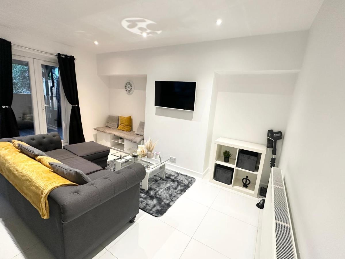 Charming 3-Bed Home Minutes From City Centre 诺丁汉 外观 照片
