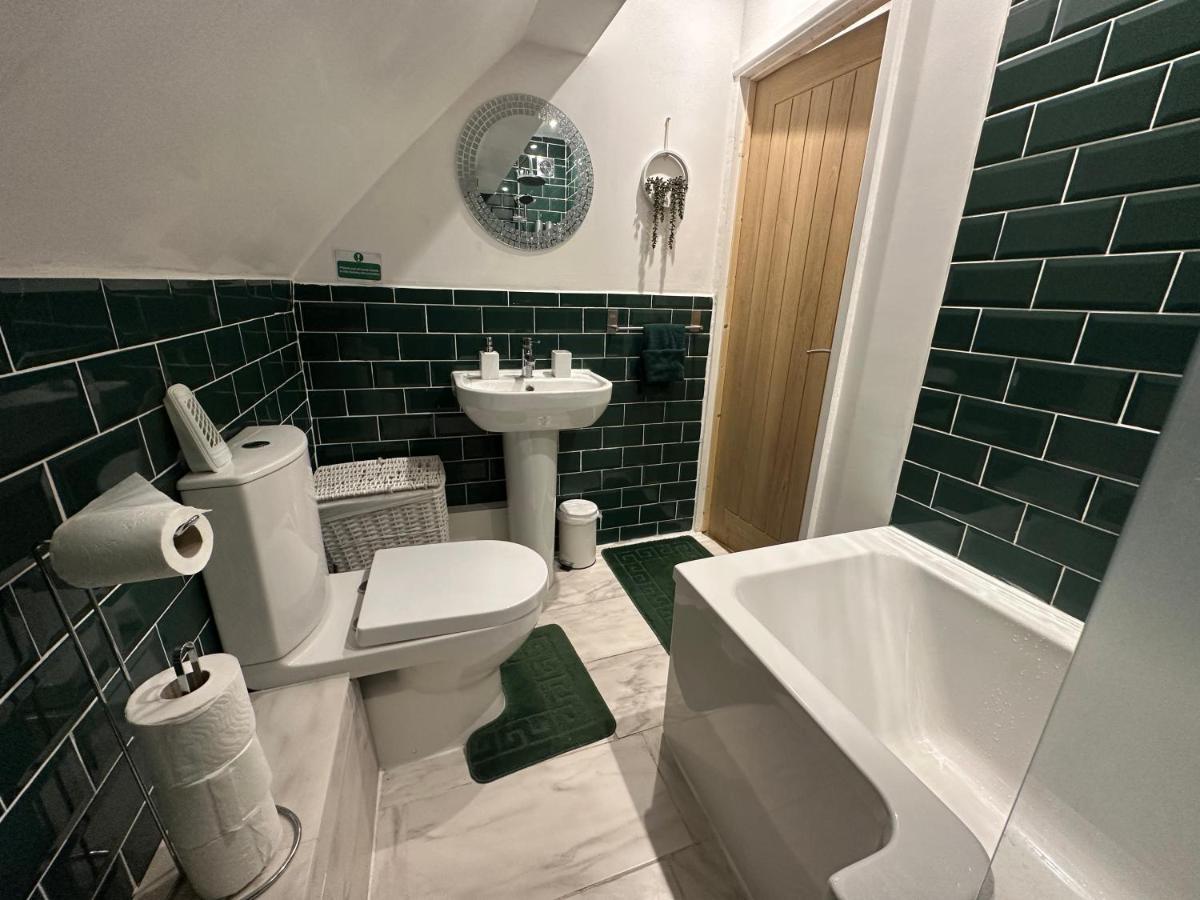 Charming 3-Bed Home Minutes From City Centre 诺丁汉 外观 照片